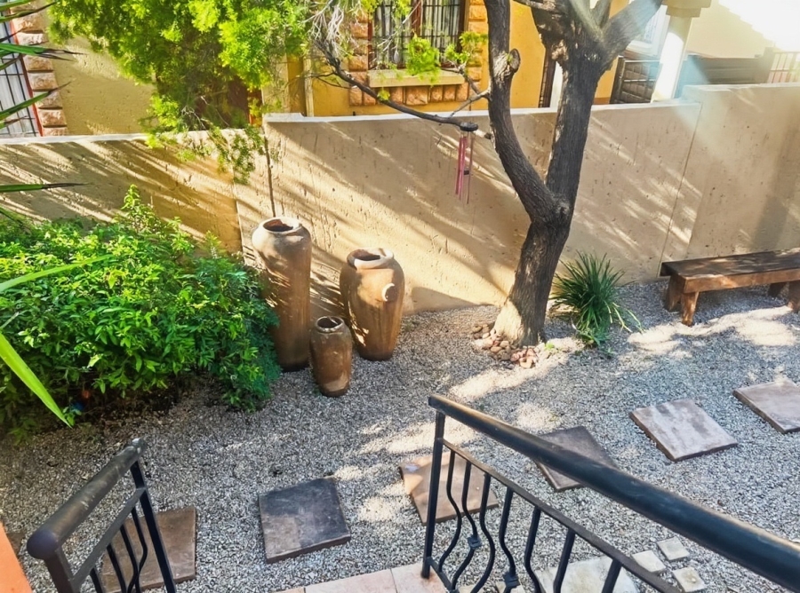 2 Bedroom Property for Sale in Sunninghill Gauteng