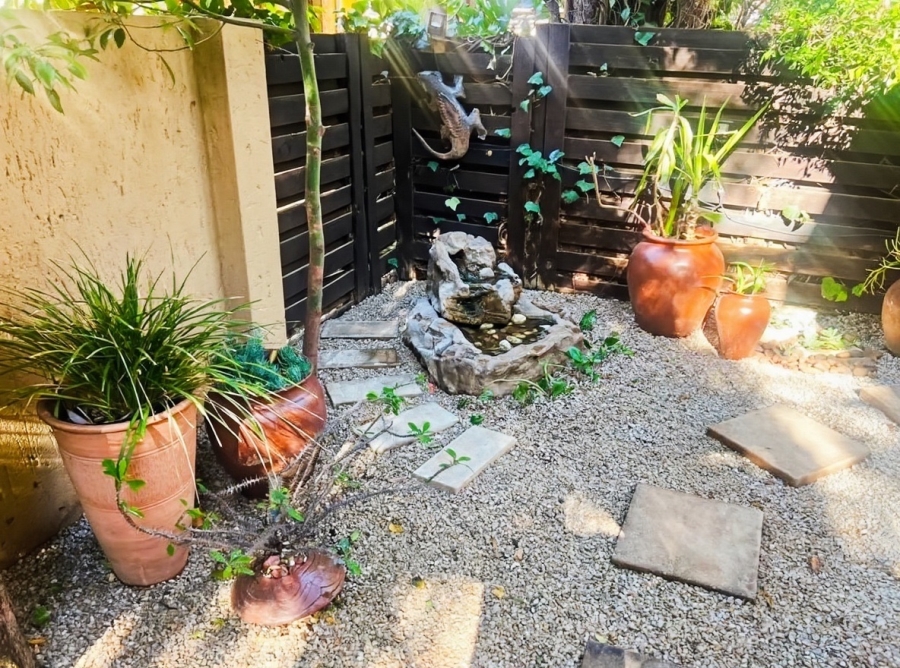 2 Bedroom Property for Sale in Sunninghill Gauteng