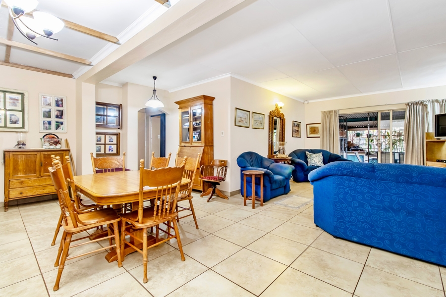 4 Bedroom Property for Sale in The Orchards Gauteng