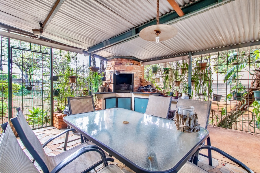 4 Bedroom Property for Sale in The Orchards Gauteng