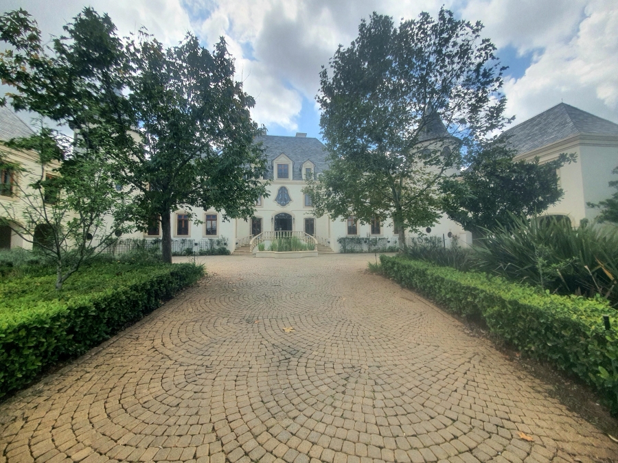 8 Bedroom Property for Sale in Mooikloof Equestrian Estate Gauteng