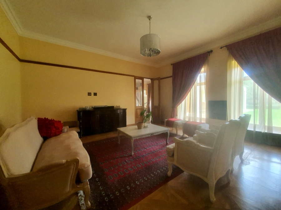 8 Bedroom Property for Sale in Mooikloof Equestrian Estate Gauteng