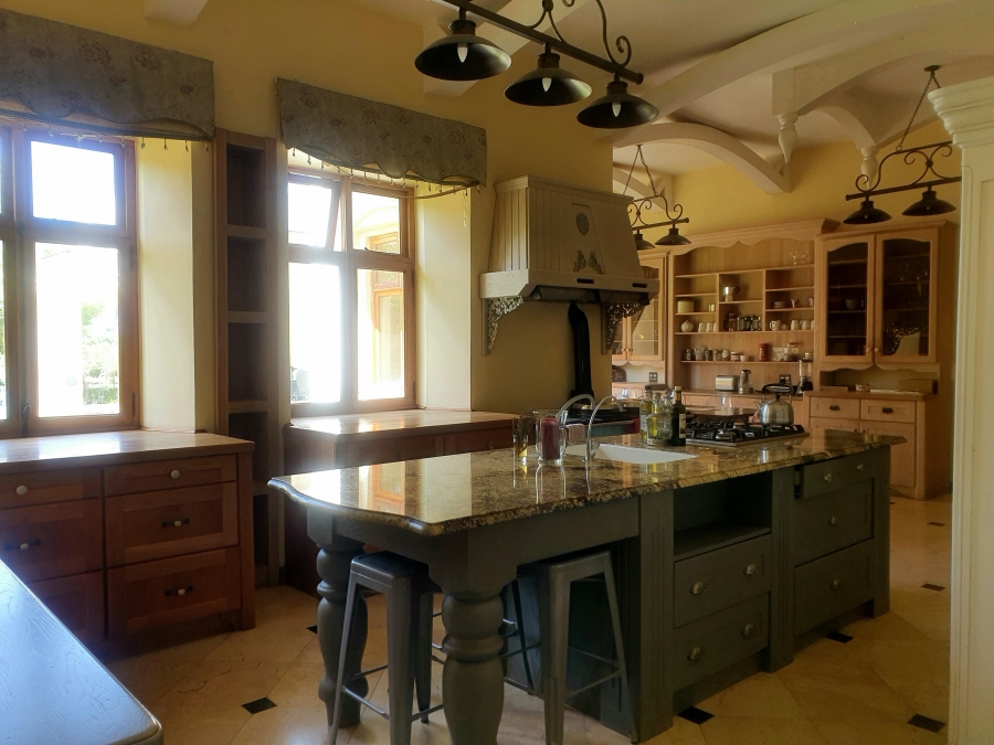 8 Bedroom Property for Sale in Mooikloof Equestrian Estate Gauteng