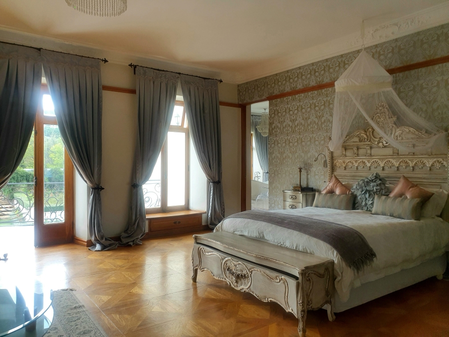 8 Bedroom Property for Sale in Mooikloof Equestrian Estate Gauteng