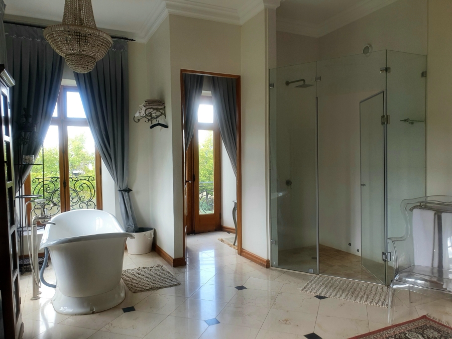 8 Bedroom Property for Sale in Mooikloof Equestrian Estate Gauteng