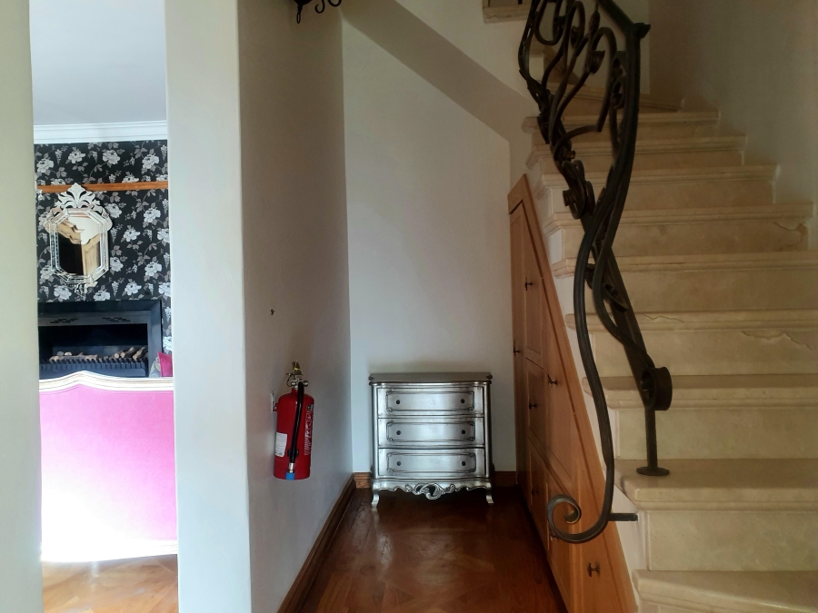 8 Bedroom Property for Sale in Mooikloof Equestrian Estate Gauteng