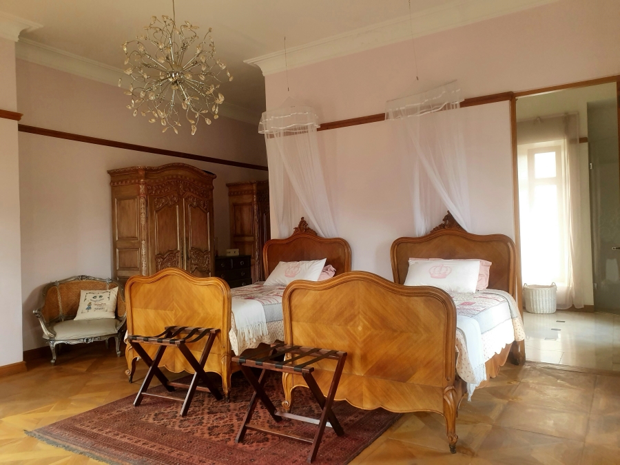 8 Bedroom Property for Sale in Mooikloof Equestrian Estate Gauteng