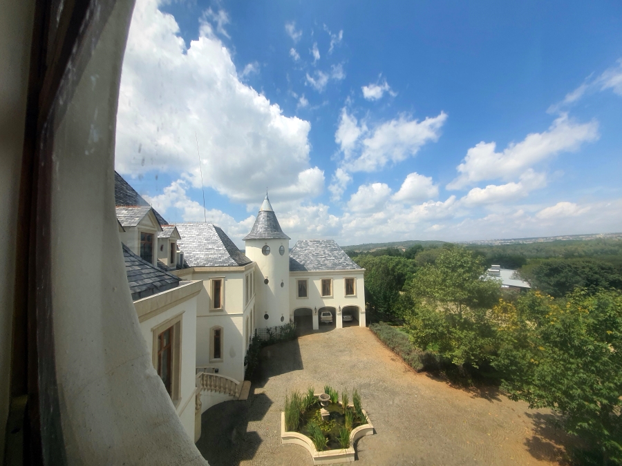 8 Bedroom Property for Sale in Mooikloof Equestrian Estate Gauteng
