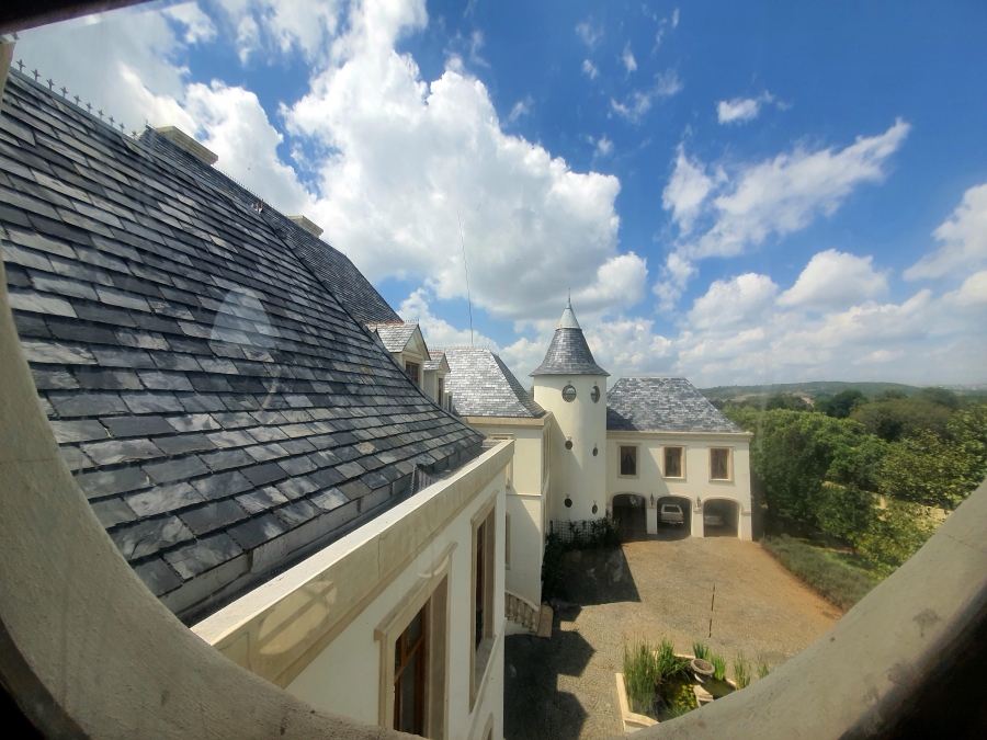 8 Bedroom Property for Sale in Mooikloof Equestrian Estate Gauteng