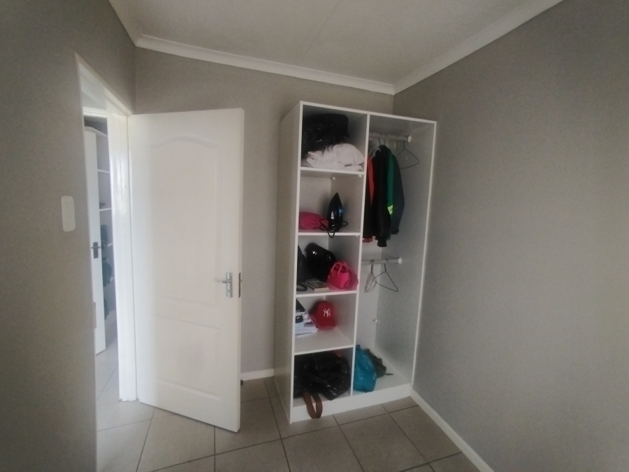 2 Bedroom Property for Sale in Selcourt Gauteng