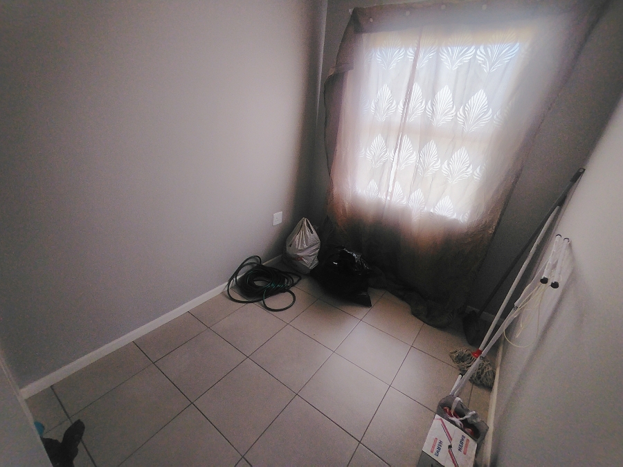 2 Bedroom Property for Sale in Selcourt Gauteng
