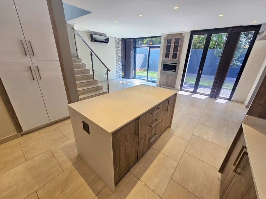 To Let 4 Bedroom Property for Rent in Morningside Gauteng