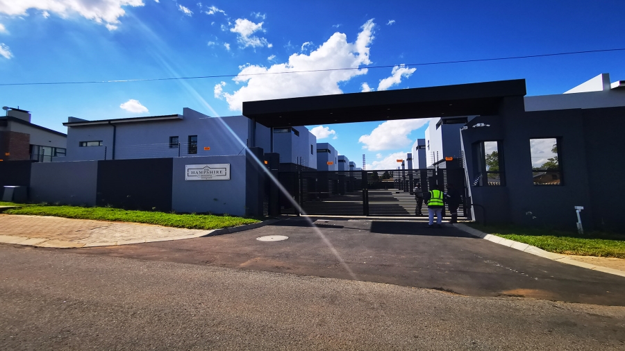 To Let 4 Bedroom Property for Rent in Morningside Gauteng