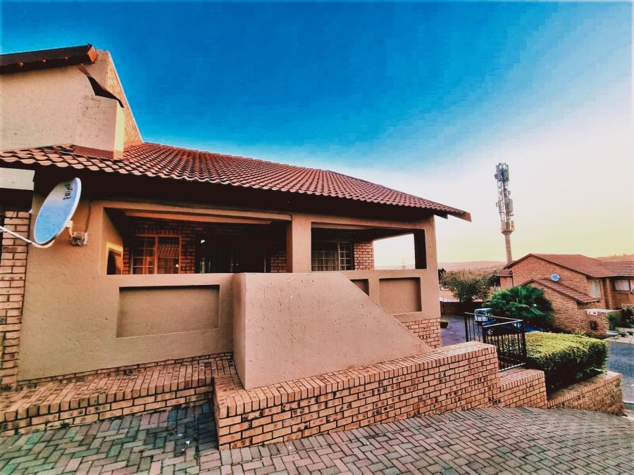 2 Bedroom Property for Sale in Pretorius Park Gauteng