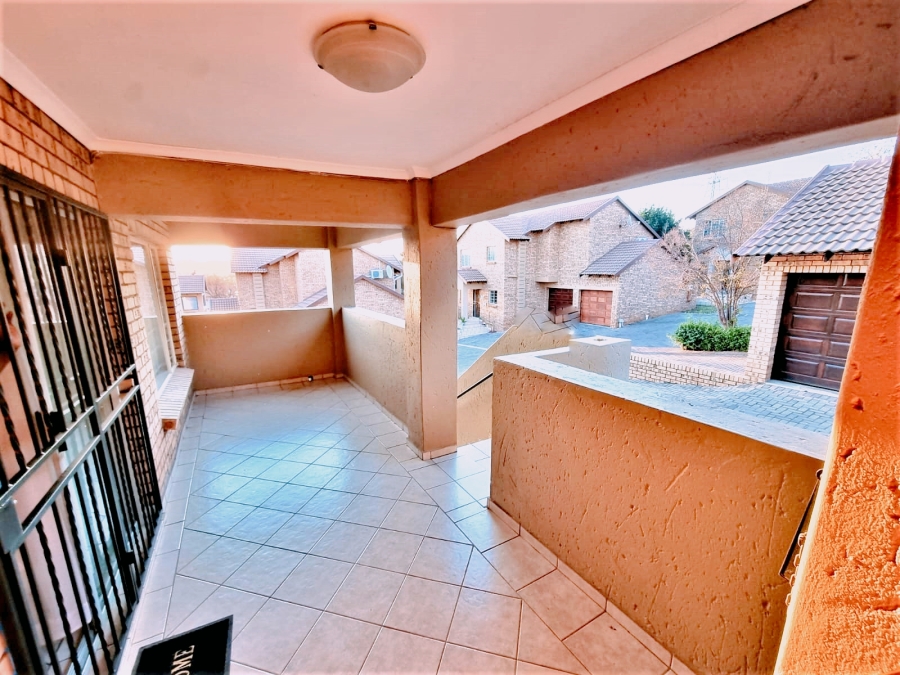 2 Bedroom Property for Sale in Pretorius Park Gauteng