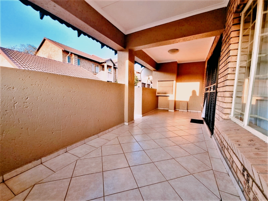 2 Bedroom Property for Sale in Pretorius Park Gauteng
