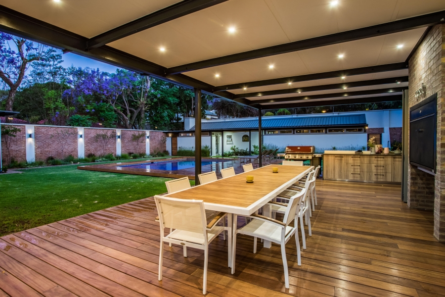 6 Bedroom Property for Sale in Waterkloof Gauteng