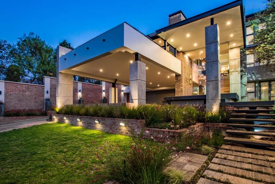 6 Bedroom Property for Sale in Waterkloof Gauteng