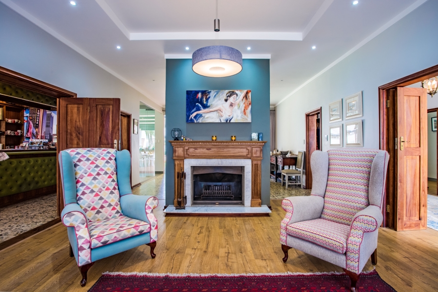 6 Bedroom Property for Sale in Waterkloof Gauteng