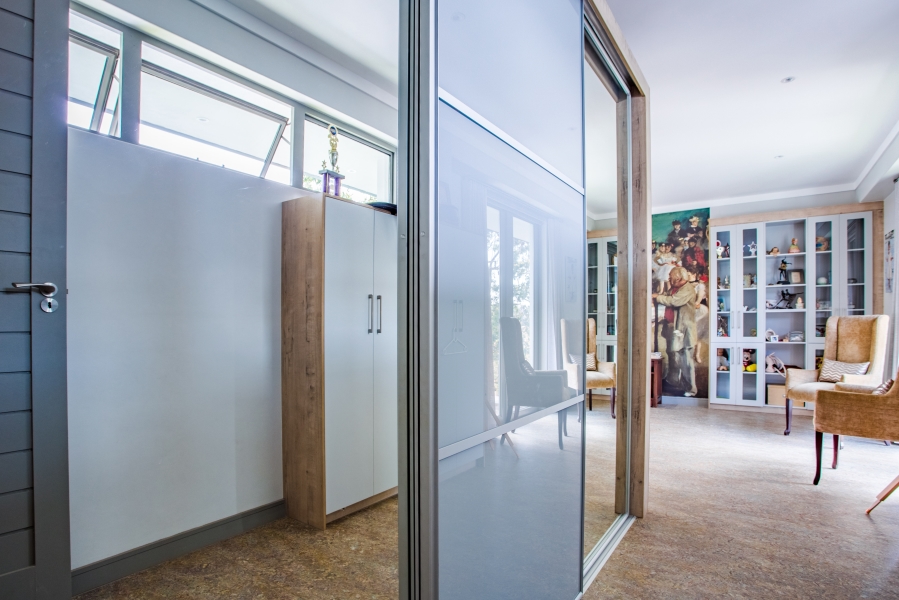 6 Bedroom Property for Sale in Waterkloof Gauteng