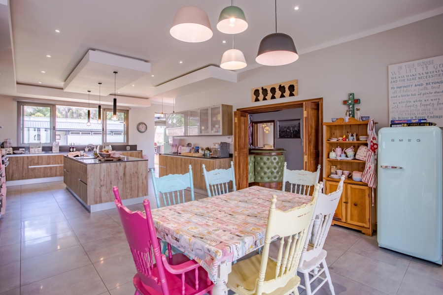 6 Bedroom Property for Sale in Waterkloof Gauteng