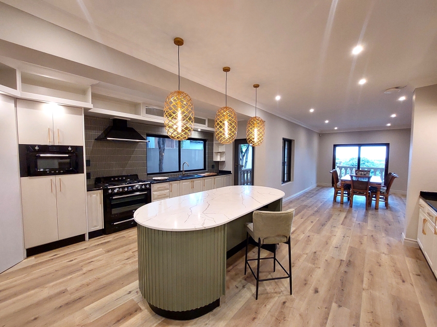 5 Bedroom Property for Sale in Waterkloof Ridge Gauteng