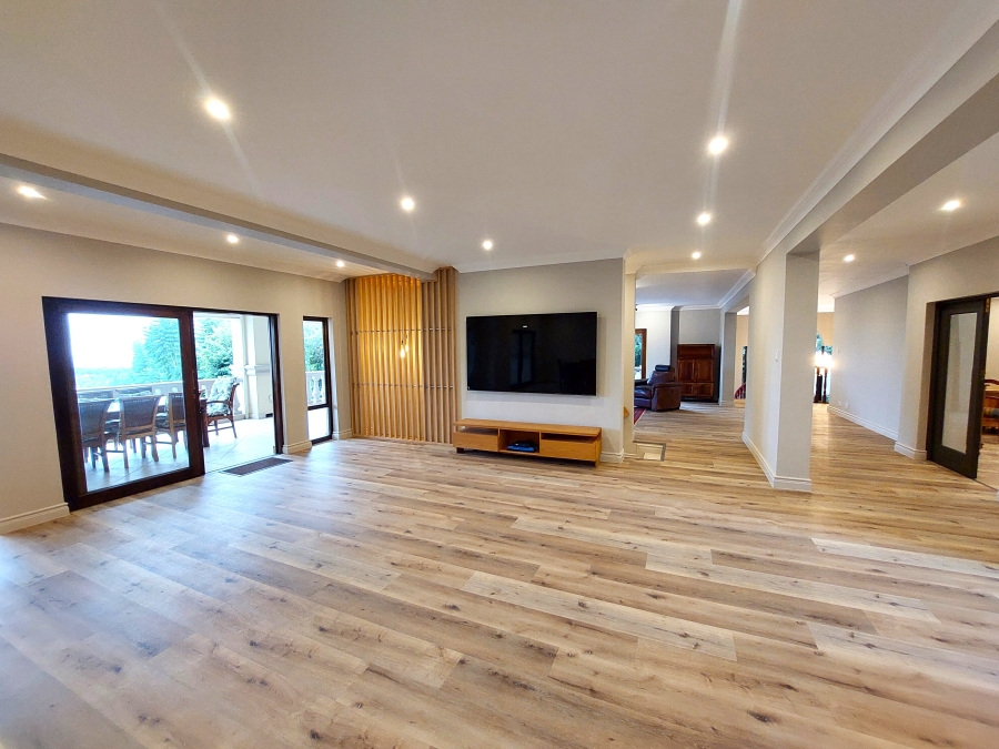 5 Bedroom Property for Sale in Waterkloof Ridge Gauteng