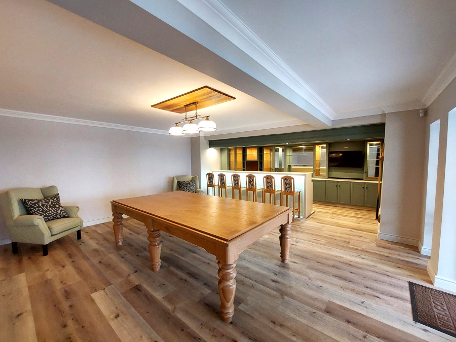 5 Bedroom Property for Sale in Waterkloof Ridge Gauteng