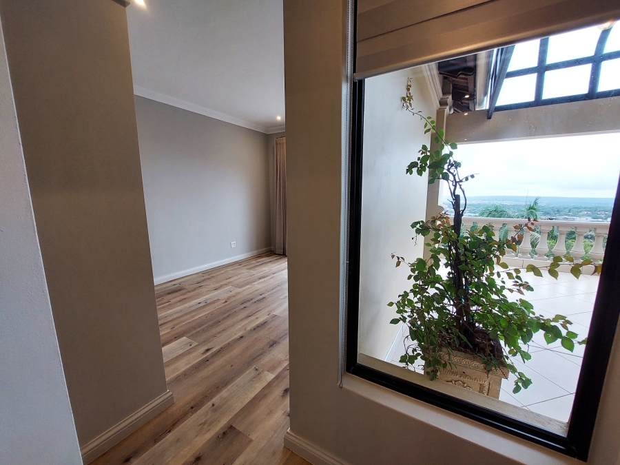 5 Bedroom Property for Sale in Waterkloof Ridge Gauteng