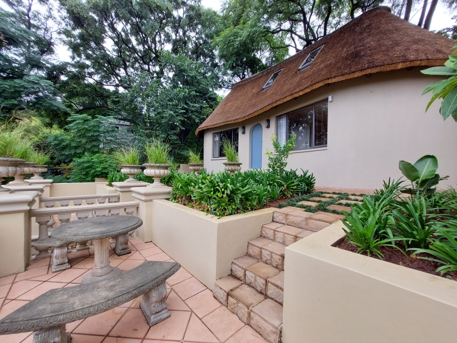 5 Bedroom Property for Sale in Waterkloof Ridge Gauteng