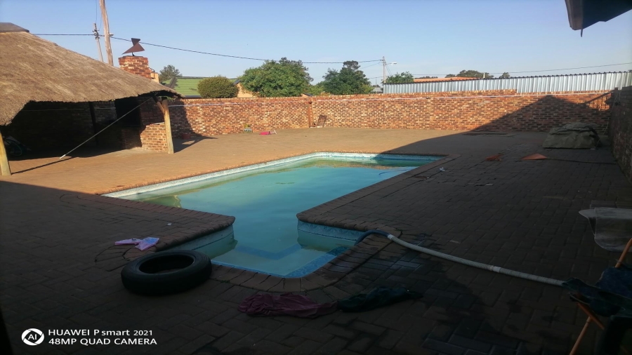 5 Bedroom Property for Sale in Homer Gauteng