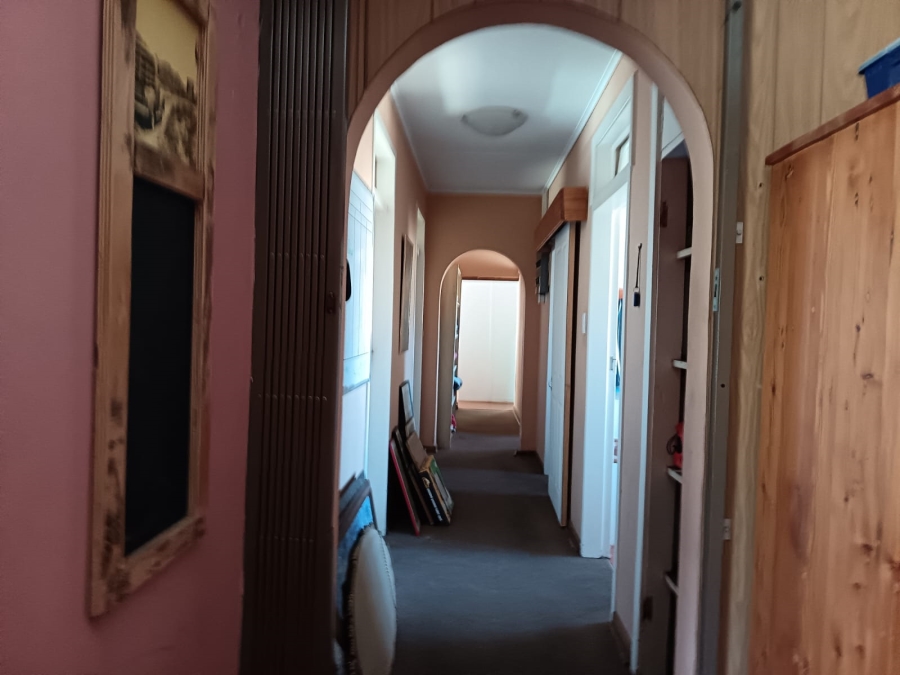 5 Bedroom Property for Sale in Three Rivers Gauteng