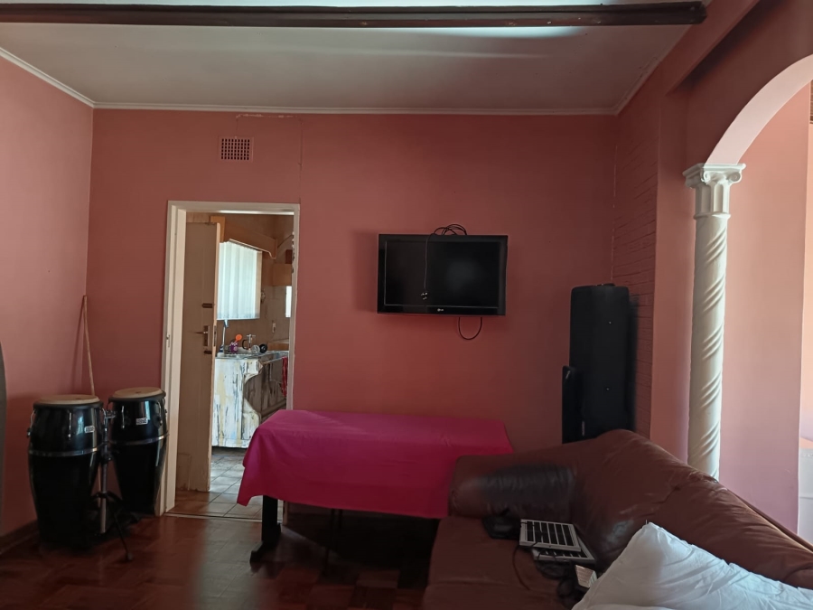 5 Bedroom Property for Sale in Three Rivers Gauteng