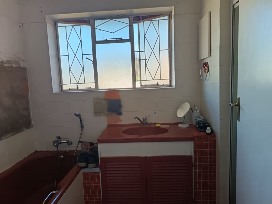 5 Bedroom Property for Sale in Three Rivers Gauteng