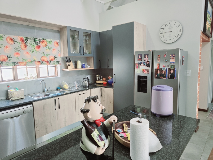 3 Bedroom Property for Sale in Waterlake Farm Lifestyle Estate Gauteng