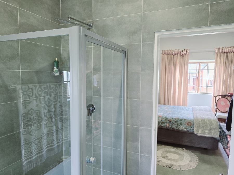 3 Bedroom Property for Sale in Waterlake Farm Lifestyle Estate Gauteng