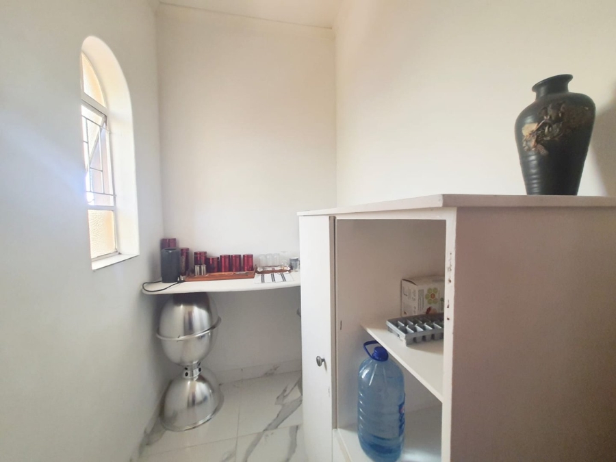 6 Bedroom Property for Sale in Vanderbijlpark SE Gauteng