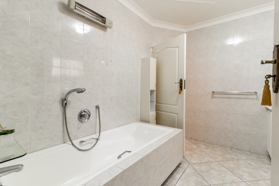 4 Bedroom Property for Sale in Montana Park Gauteng