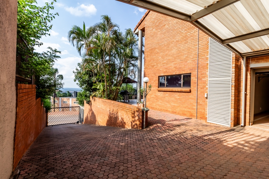 4 Bedroom Property for Sale in Montana Park Gauteng