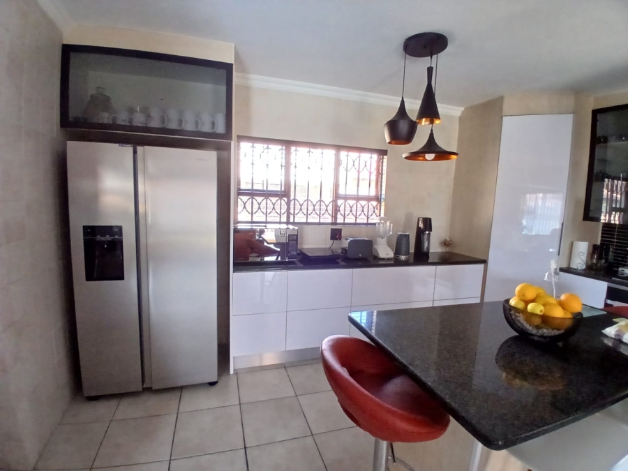 3 Bedroom Property for Sale in Silver Lakes Gauteng