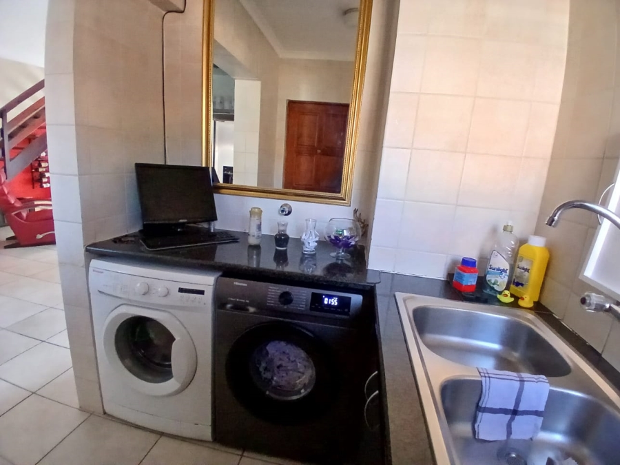 3 Bedroom Property for Sale in Silver Lakes Gauteng