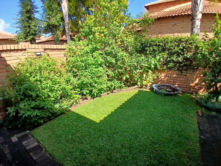 3 Bedroom Property for Sale in Silver Lakes Gauteng