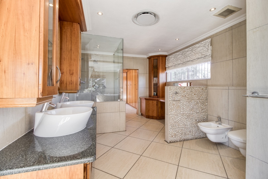 4 Bedroom Property for Sale in Quellerina Gauteng