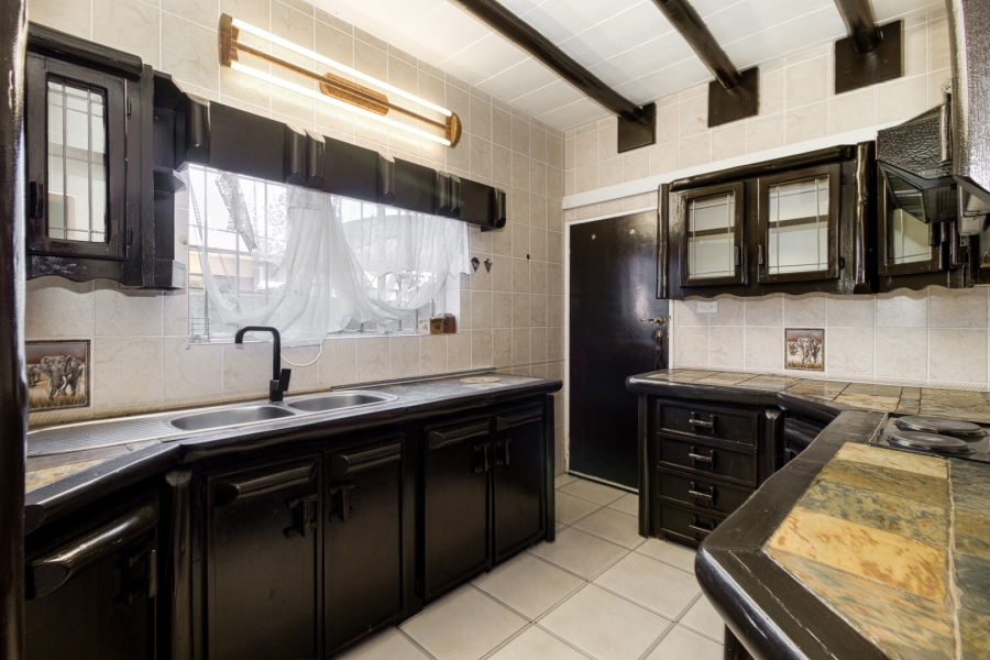 4 Bedroom Property for Sale in Quellerina Gauteng