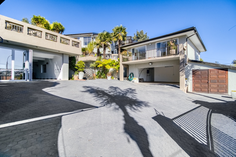 4 Bedroom Property for Sale in Quellerina Gauteng