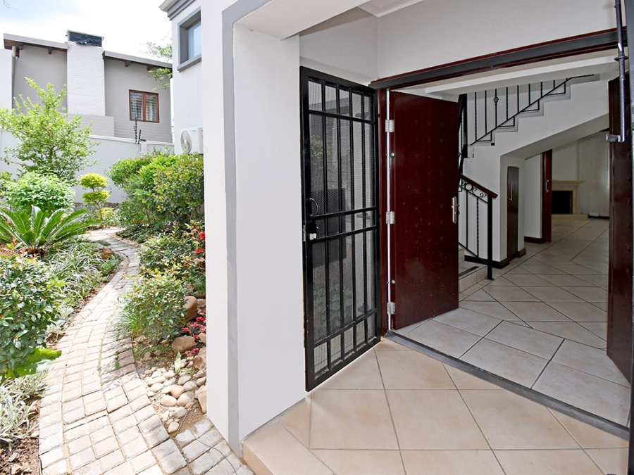 To Let 3 Bedroom Property for Rent in Morningside Gauteng