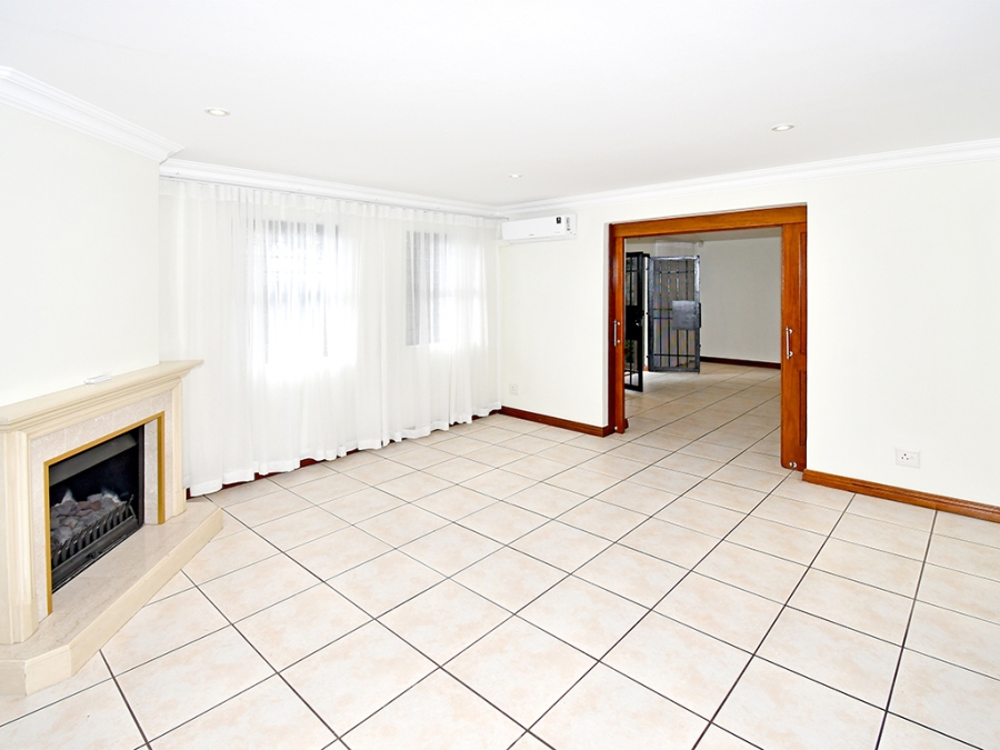 To Let 3 Bedroom Property for Rent in Morningside Gauteng