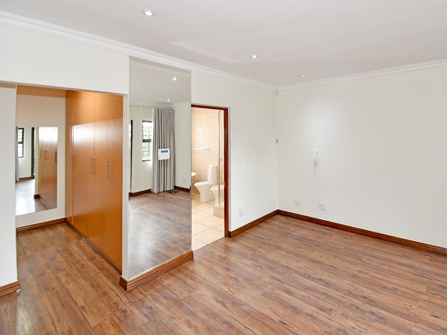 To Let 3 Bedroom Property for Rent in Morningside Gauteng