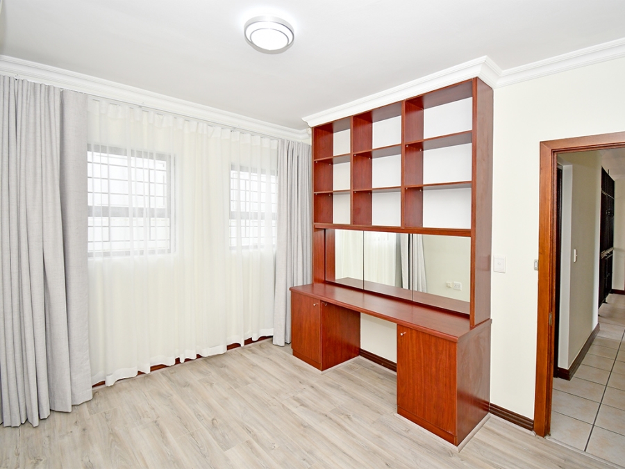 To Let 3 Bedroom Property for Rent in Morningside Gauteng