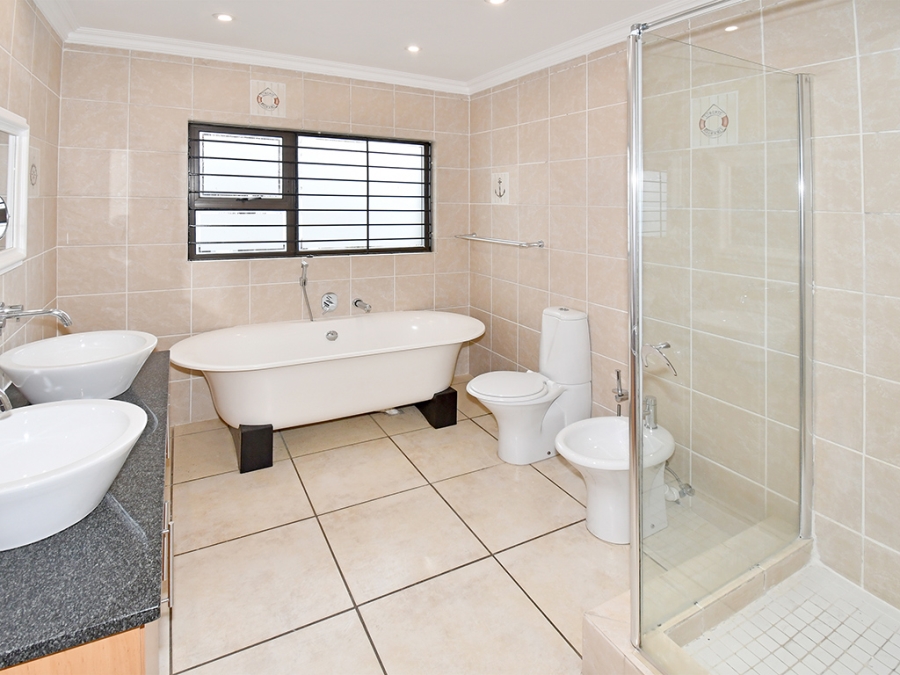 To Let 3 Bedroom Property for Rent in Morningside Gauteng